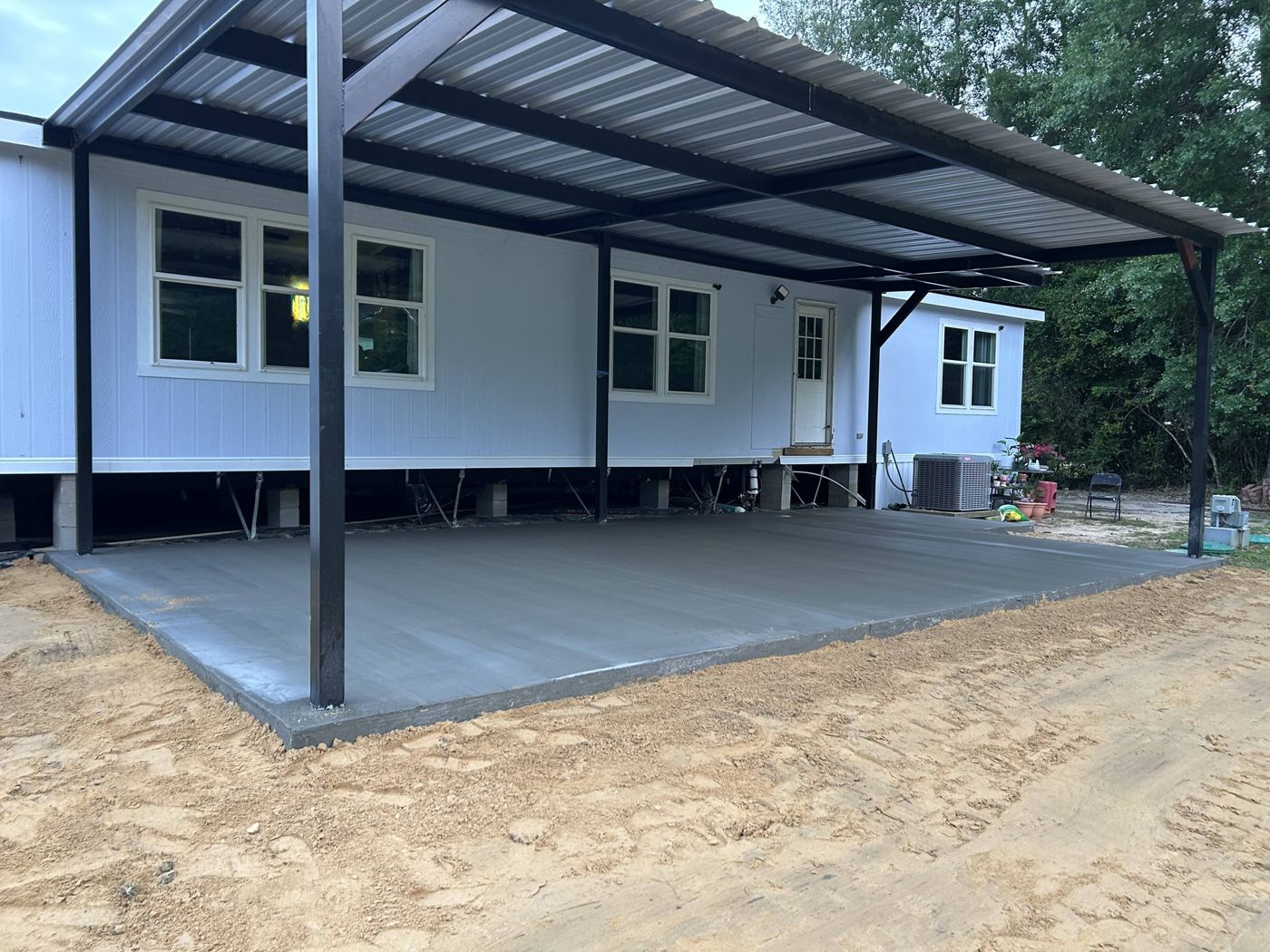 New backyard concrete patio